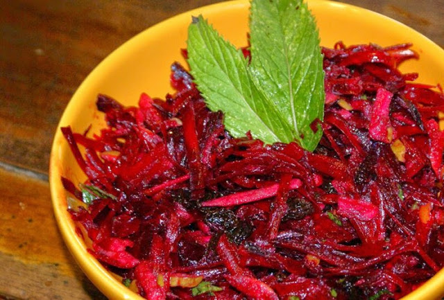 grated-beetroot-salad